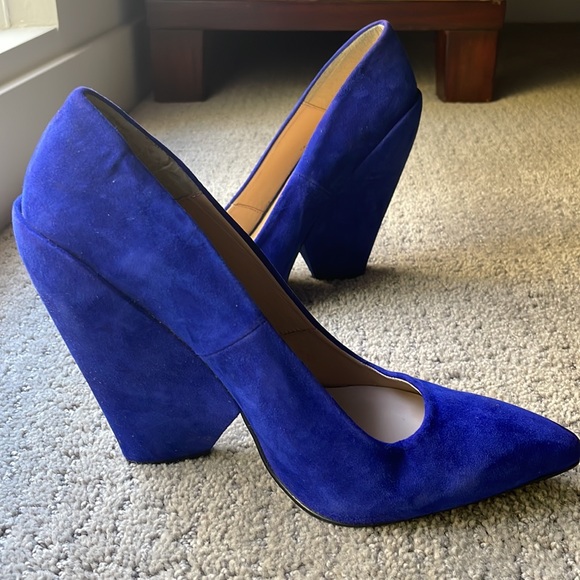 Zara Blue Suede Pumps - Picture 4 of 12